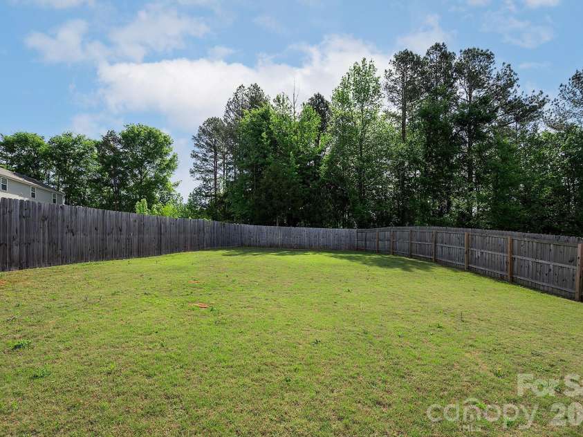 2458 Thorn Spring Lane, Concord, NC 28025.  MLS# CAR4375757, YatesRealty ID 16981. 