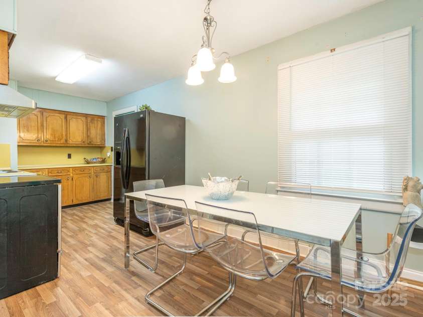 905 Mount Olivet Road, Kannapolis, NC 28083.  MLS# CAR4245105, YatesRealty ID 16981. Dining Room into Kitchen