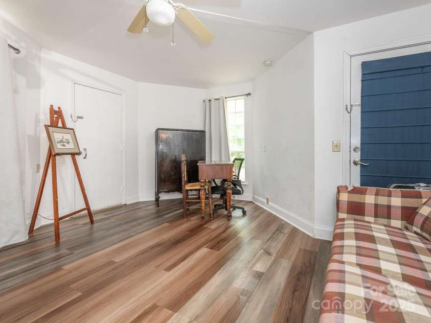 905 Mount Olivet Road, Kannapolis, NC 28083.  MLS# CAR4245105, YatesRealty ID 16981. Studio Apartment