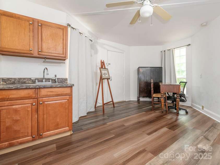 905 Mount Olivet Road, Kannapolis, NC 28083.  MLS# CAR4245105, YatesRealty ID 16981. Studio Apartment