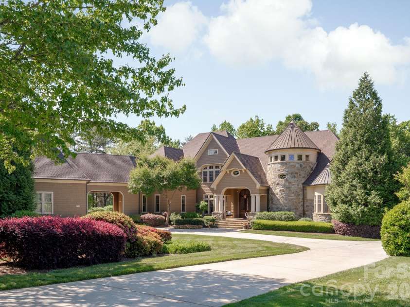 155 Union Chapel Drive, Mooresville, NC 28117.  MLS# CAR4375009, YatesRealty ID 16983. 