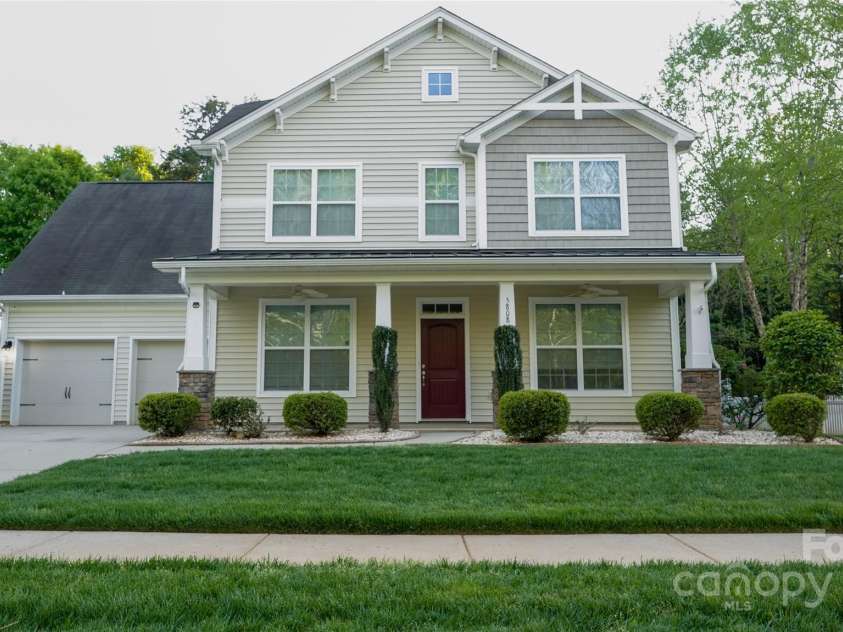 5808 Mcdowell Run Drive, Huntersville, NC 28078.  MLS# CAR4246629, YatesRealty ID 16983. 