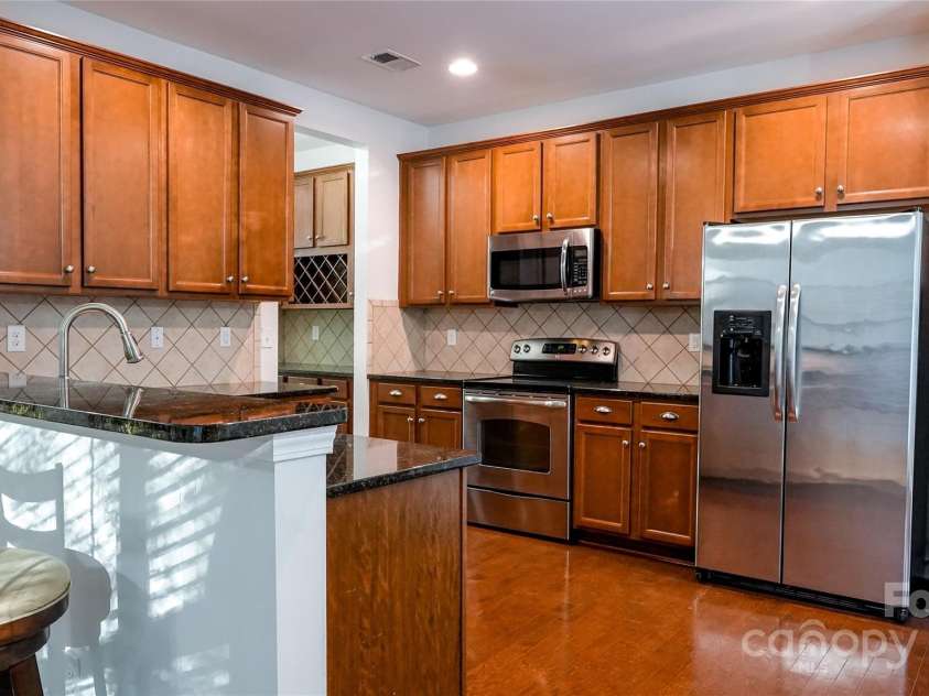 5808 Mcdowell Run Drive, Huntersville, NC 28078.  MLS# CAR4246629, YatesRealty ID 16983. 