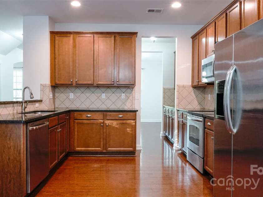 5808 Mcdowell Run Drive, Huntersville, NC 28078.  MLS# CAR4246629, YatesRealty ID 16983. 