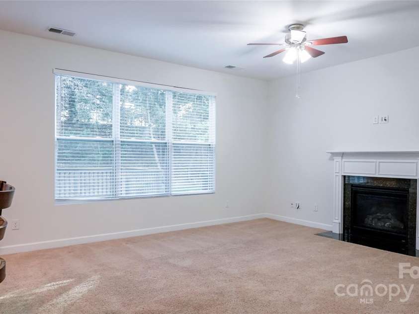 5808 Mcdowell Run Drive, Huntersville, NC 28078.  MLS# CAR4246629, YatesRealty ID 16983. 