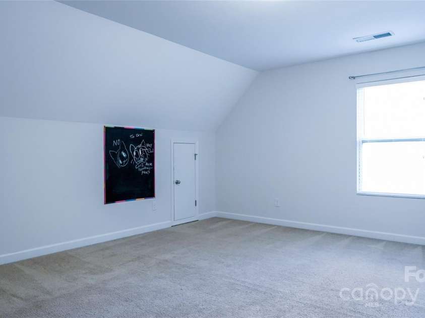 5808 Mcdowell Run Drive, Huntersville, NC 28078.  MLS# CAR4246629, YatesRealty ID 16983. 