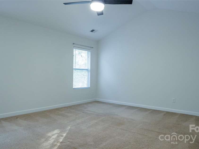 5808 Mcdowell Run Drive, Huntersville, NC 28078.  MLS# CAR4246629, YatesRealty ID 16983. 