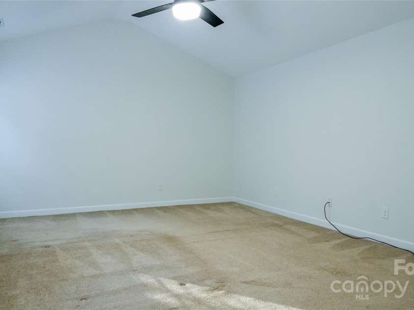 5808 Mcdowell Run Drive, Huntersville, NC 28078.  MLS# CAR4246629, YatesRealty ID 16983. 