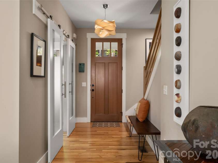 24 Acadia Drive, Asheville, NC 28806.  MLS# CAR4374488, YatesRealty ID 16984. 