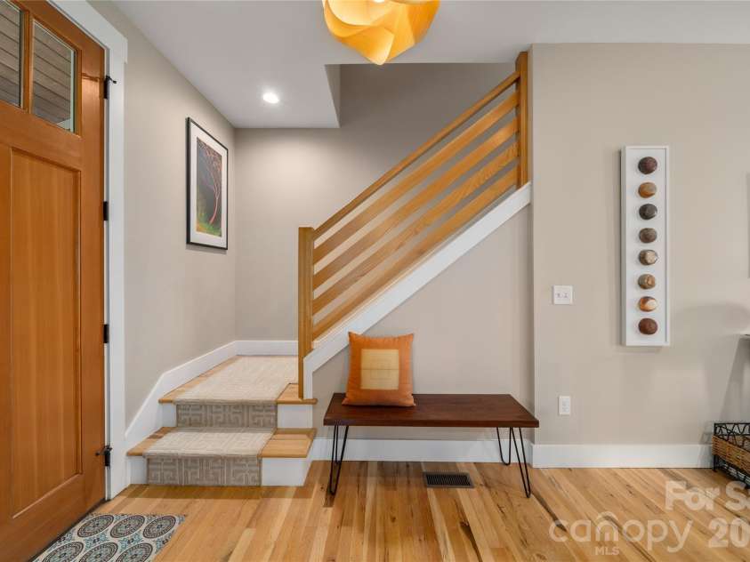24 Acadia Drive, Asheville, NC 28806.  MLS# CAR4374488, YatesRealty ID 16984. 