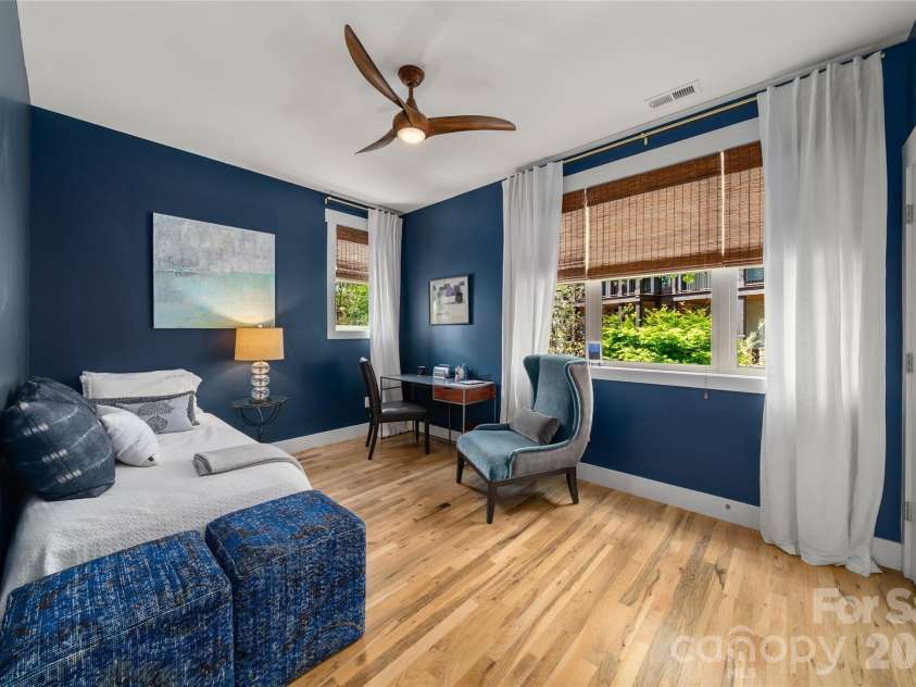24 Acadia Drive, Asheville, NC 28806.  MLS# CAR4374488, YatesRealty ID 16984. 