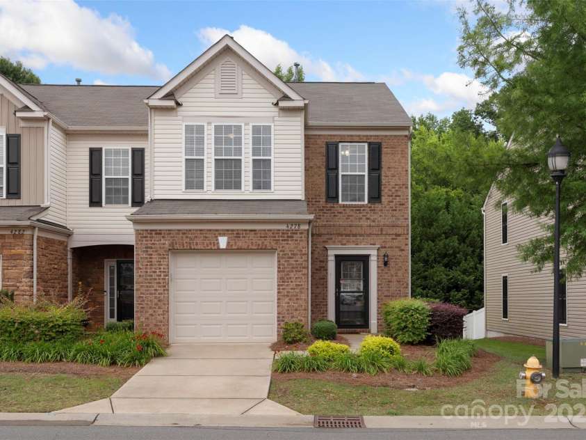 4278 Park South Station Boulevard, Charlotte, NC 28210.  MLS# CAR4263569, YatesRealty ID 16984. 