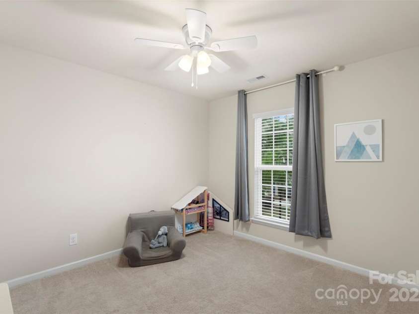 4278 Park South Station Boulevard, Charlotte, NC 28210.  MLS# CAR4263569, YatesRealty ID 16984. 