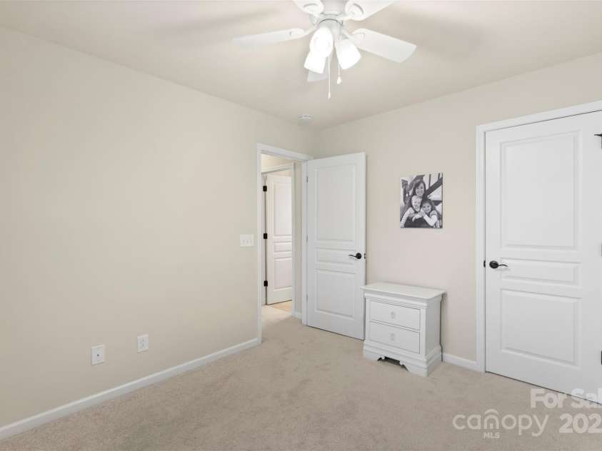 4278 Park South Station Boulevard, Charlotte, NC 28210.  MLS# CAR4263569, YatesRealty ID 16984. 