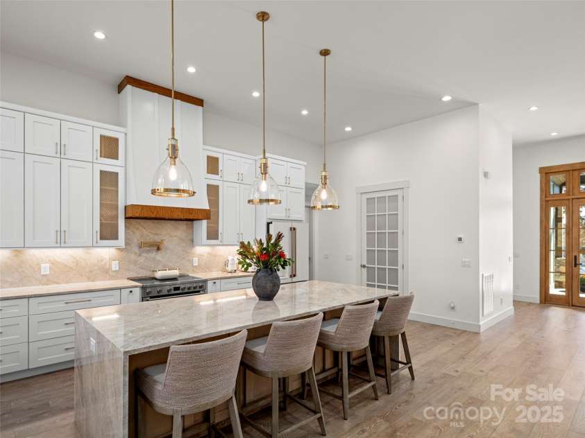 10 Slate Drive, Candler, NC 28715.  MLS# CAR4319309, YatesRealty ID 16985. 