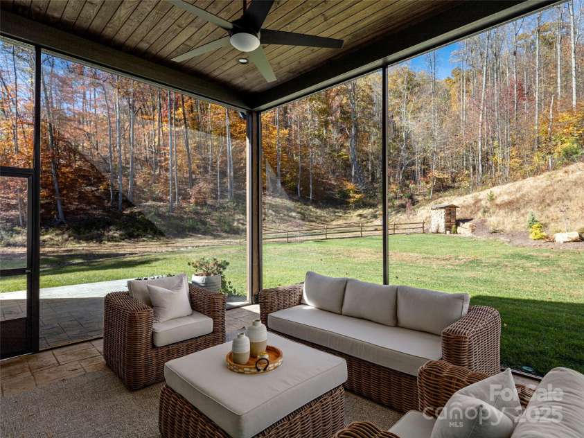 10 Slate Drive, Candler, NC 28715.  MLS# CAR4319309, YatesRealty ID 16985. 