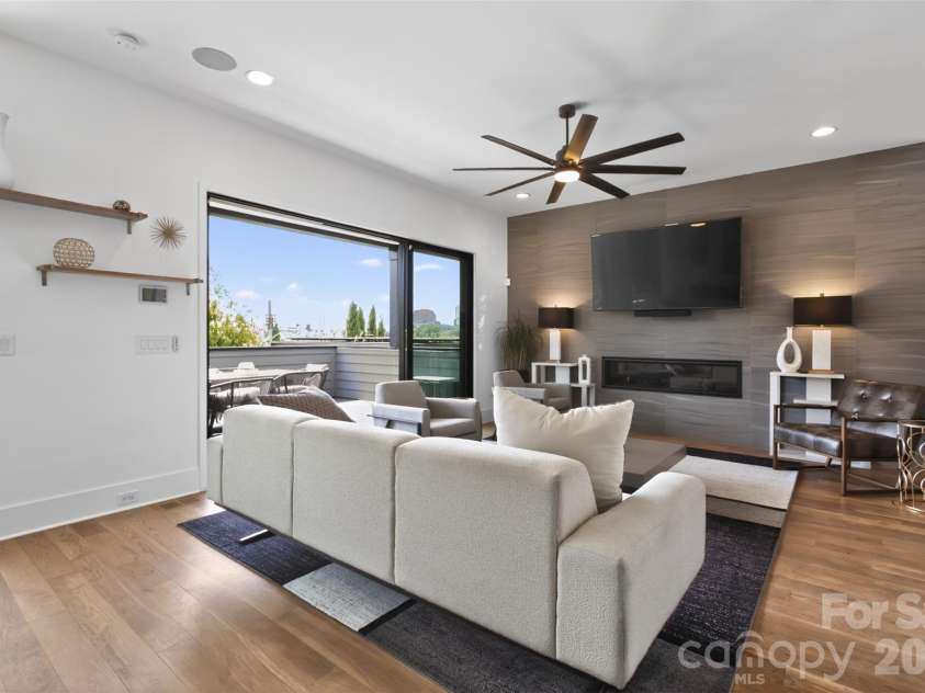 308 Frazier Avenue, Charlotte, NC 28216.  MLS# CAR4374291, YatesRealty ID 16985. 