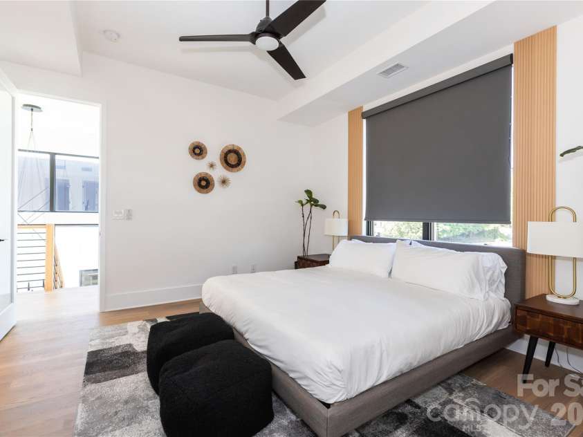308 Frazier Avenue, Charlotte, NC 28216.  MLS# CAR4374291, YatesRealty ID 16985. 