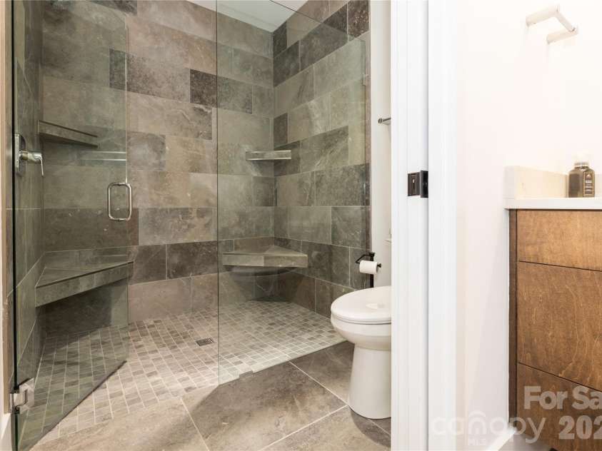 308 Frazier Avenue, Charlotte, NC 28216.  MLS# CAR4374291, YatesRealty ID 16985. 
