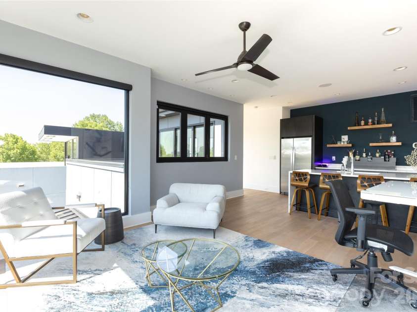 308 Frazier Avenue, Charlotte, NC 28216.  MLS# CAR4374291, YatesRealty ID 16985. 