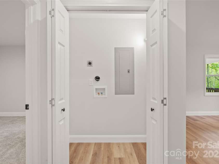 260 Cotton Top Drive, Brevard, NC 28712.  MLS# CAR4255861, YatesRealty ID 16986. 
