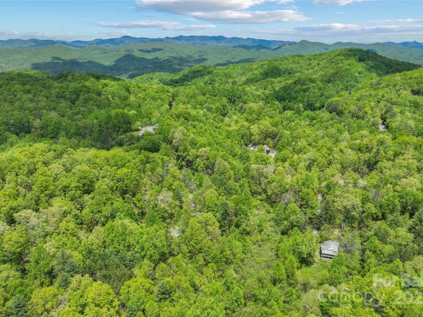 260 Cotton Top Drive, Brevard, NC 28712.  MLS# CAR4255861, YatesRealty ID 16986. 