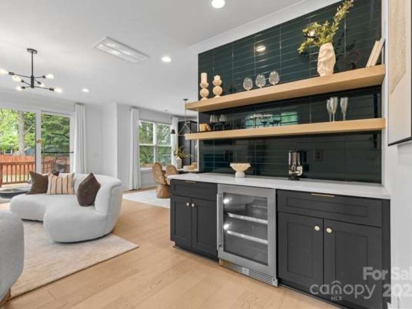 3256 Brixton Court, Charlotte, NC 28205.  MLS# CAR4247965, YatesRealty ID 16987. 