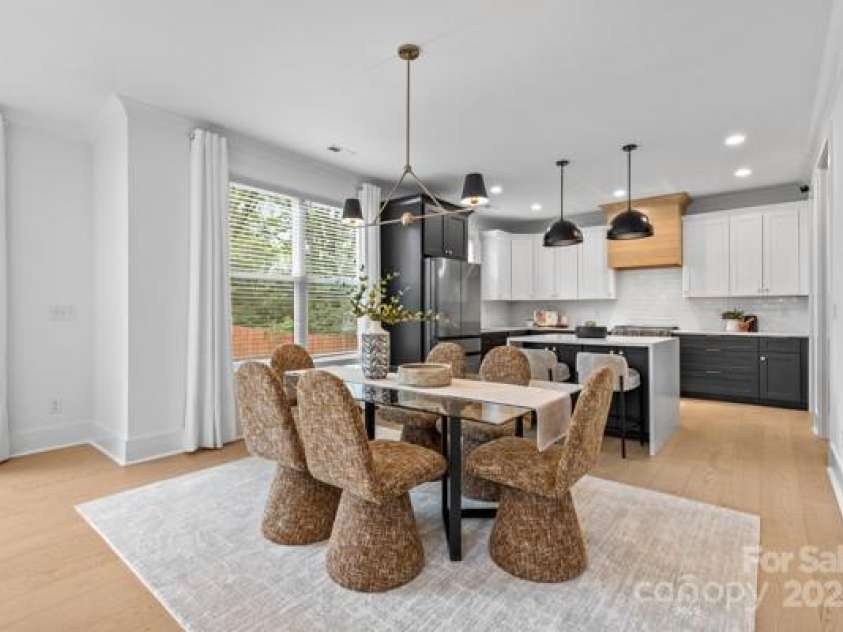 3256 Brixton Court, Charlotte, NC 28205.  MLS# CAR4247965, YatesRealty ID 16987. 