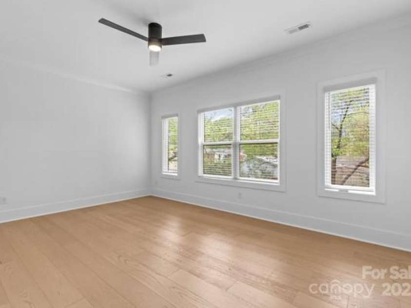 3256 Brixton Court, Charlotte, NC 28205.  MLS# CAR4247965, YatesRealty ID 16987. 