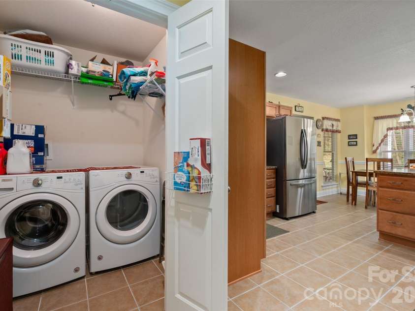 66 Kenai Trail, Waynesville, NC 28786.  MLS# CAR4374058, YatesRealty ID 16987. 