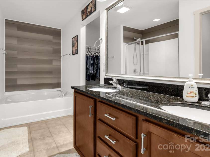246 Mallard Head Drive, Rock Hill, SC 29732.  MLS# CAR4249698, YatesRealty ID 16988. 