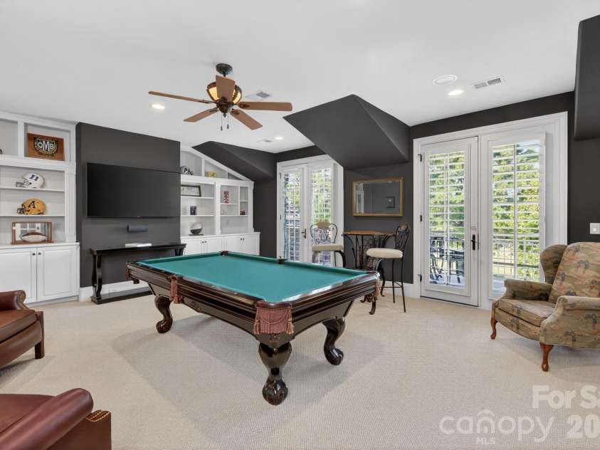 306 Royal Crescent Lane, Waxhaw, NC 28173.  MLS# CAR4373938, YatesRealty ID 16988. Upper level recreation room 