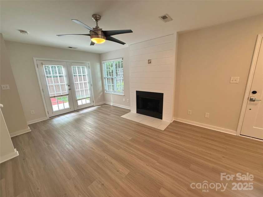 1519 Briar Creek Road, Charlotte, NC 28205.  MLS# CAR4265364, YatesRealty ID 16989. 