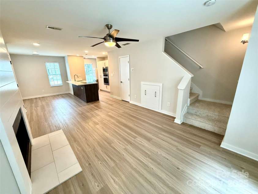 1519 Briar Creek Road, Charlotte, NC 28205.  MLS# CAR4265364, YatesRealty ID 16989. 