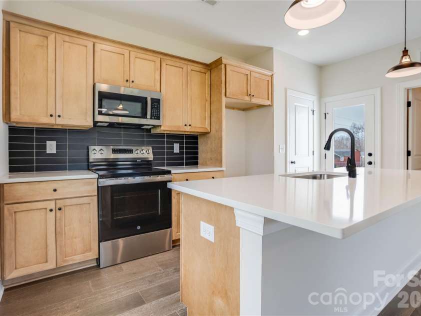 107 Tara Terrace, Kings Mountain, NC 28086.  MLS# CAR4309228, YatesRealty ID 1699. 