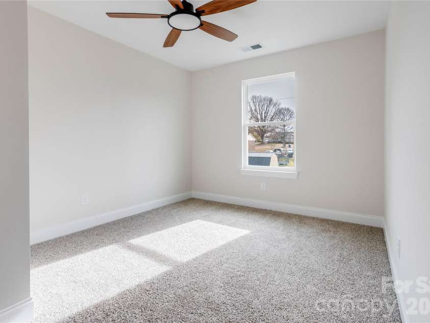 107 Tara Terrace, Kings Mountain, NC 28086.  MLS# CAR4309228, YatesRealty ID 1699. 