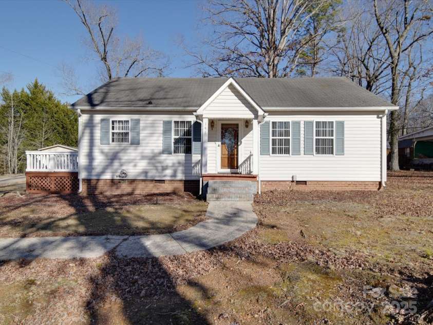 141 Linwood Drive, Albemarle, NC 28001.  MLS# CAR4218154, YatesRealty ID 1699. 