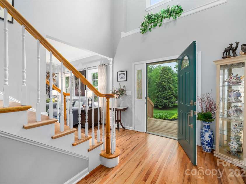 148 Broyles Road, Hendersonville, NC 28791.  MLS# CAR4249283, YatesRealty ID 16990. 