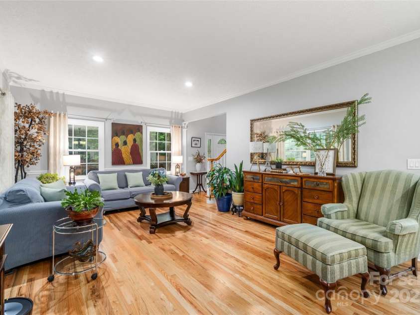 148 Broyles Road, Hendersonville, NC 28791.  MLS# CAR4249283, YatesRealty ID 16990. 