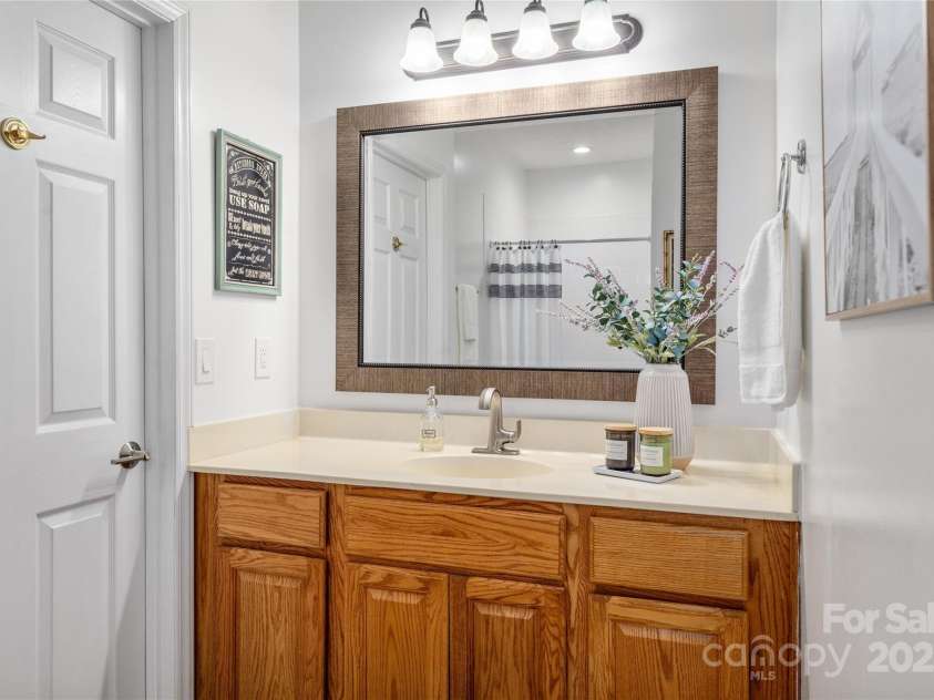 148 Broyles Road, Hendersonville, NC 28791.  MLS# CAR4249283, YatesRealty ID 16990. 