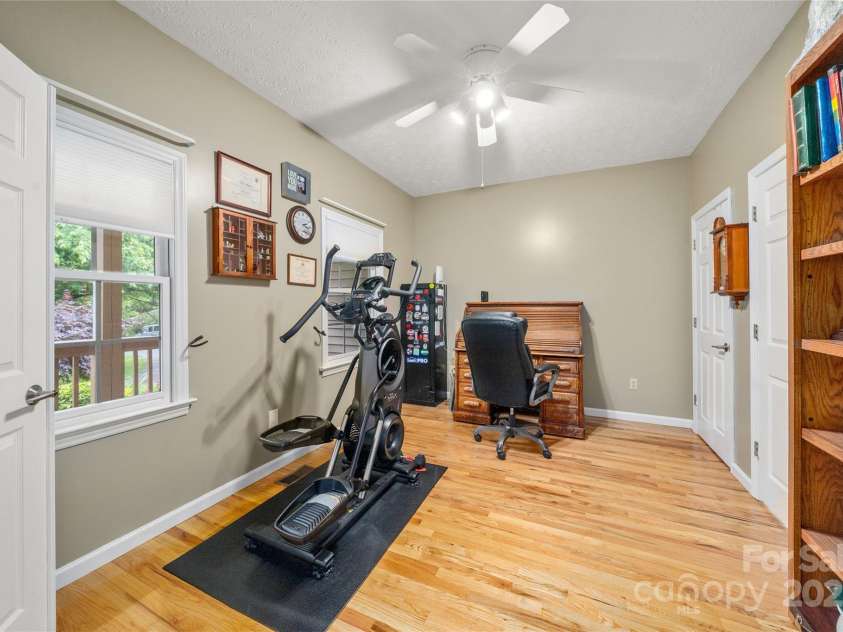 148 Broyles Road, Hendersonville, NC 28791.  MLS# CAR4249283, YatesRealty ID 16990. 