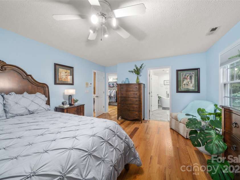 148 Broyles Road, Hendersonville, NC 28791.  MLS# CAR4249283, YatesRealty ID 16990. 