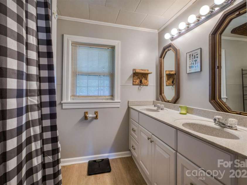 175 Duke Street, Granite Falls, NC 28630.  MLS# CAR4263055, YatesRealty ID 16991. 