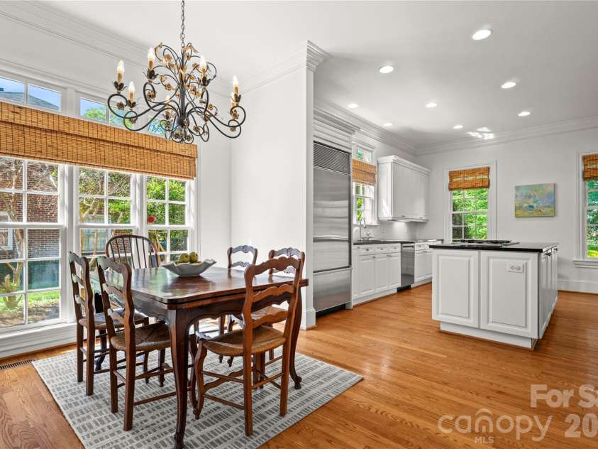 2046 Hopedale Avenue, Charlotte, NC 28207.  MLS# CAR4371805, YatesRealty ID 16992. 