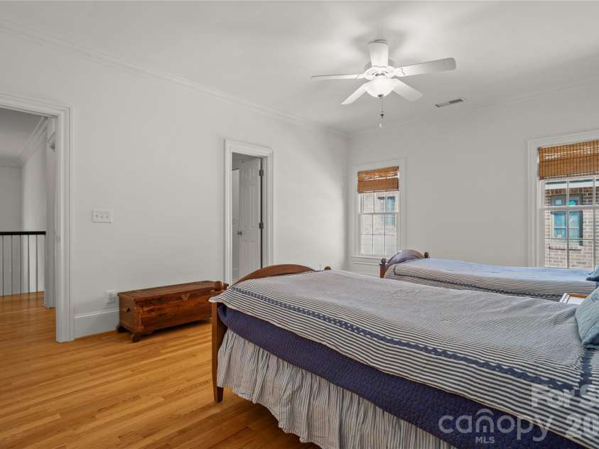 2046 Hopedale Avenue, Charlotte, NC 28207.  MLS# CAR4371805, YatesRealty ID 16992. Bedroom 2