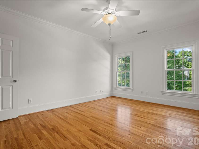2046 Hopedale Avenue, Charlotte, NC 28207.  MLS# CAR4371805, YatesRealty ID 16992. Bedroom 3