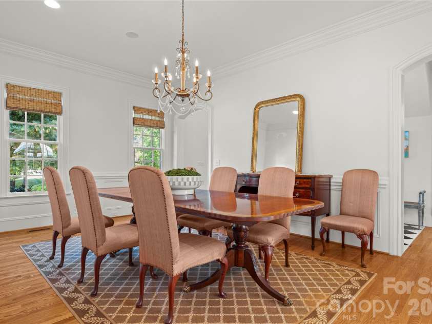 2046 Hopedale Avenue, Charlotte, NC 28207.  MLS# CAR4371805, YatesRealty ID 16992. Generous sized dining room 