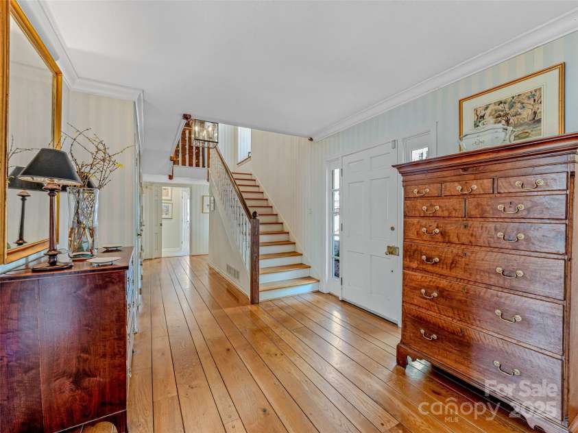 74 Forest Road, Asheville, NC 28803.  MLS# CAR4223182, YatesRealty ID 16992. 