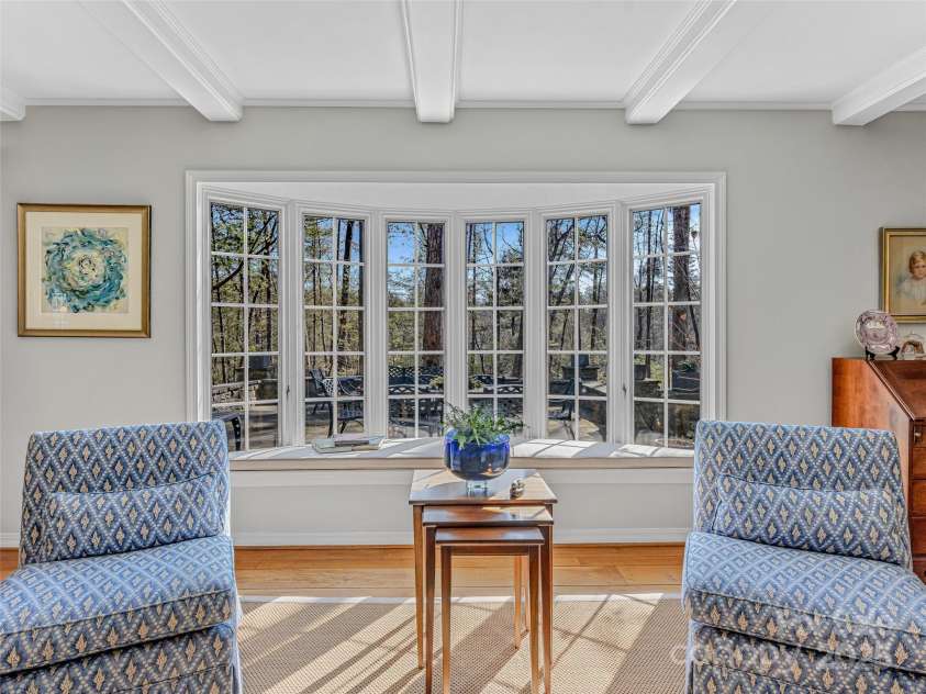 74 Forest Road, Asheville, NC 28803.  MLS# CAR4223182, YatesRealty ID 16992. Iving room
