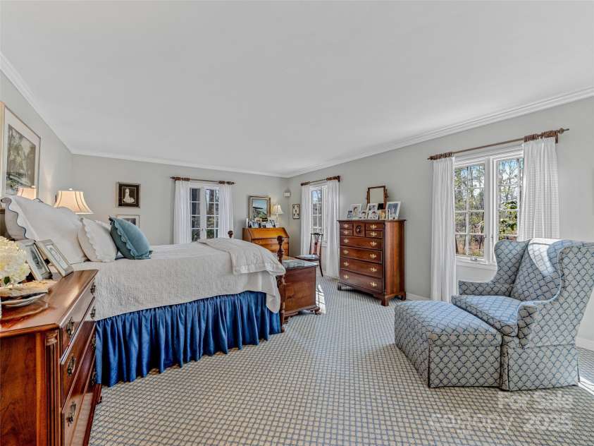 74 Forest Road, Asheville, NC 28803.  MLS# CAR4223182, YatesRealty ID 16992. Primary bedrooom